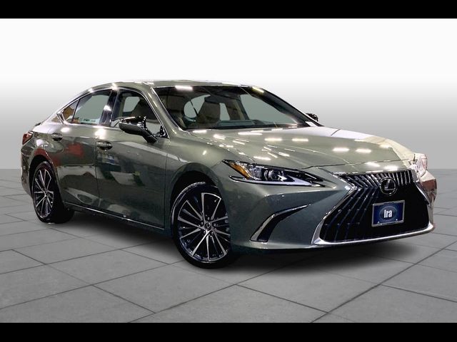 2024 Lexus ES 300h