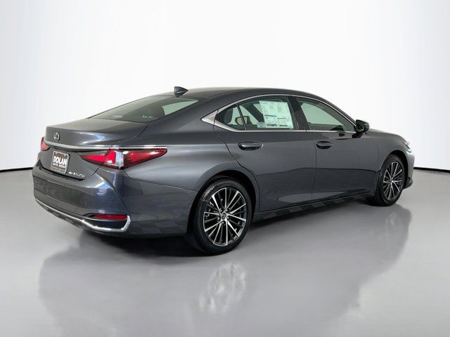 2024 Lexus ES 250