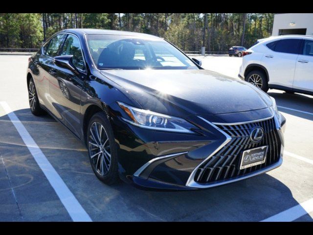 2024 Lexus ES 250