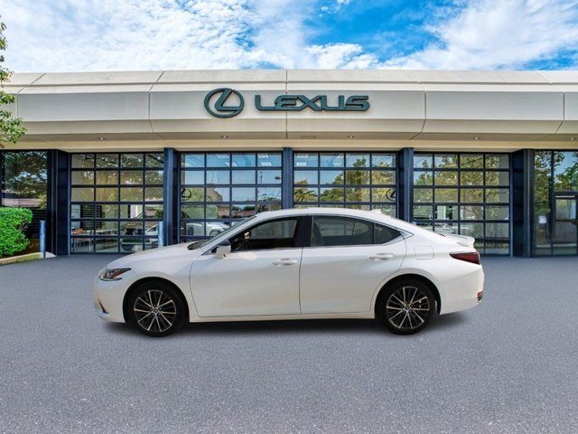 2024 Lexus ES 250