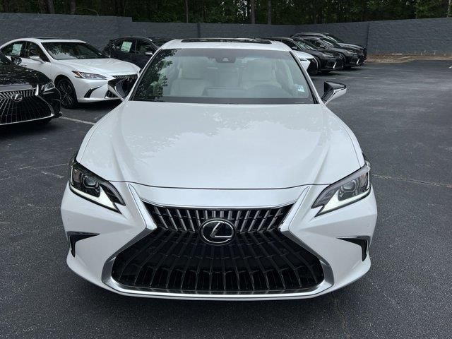 2024 Lexus ES 250