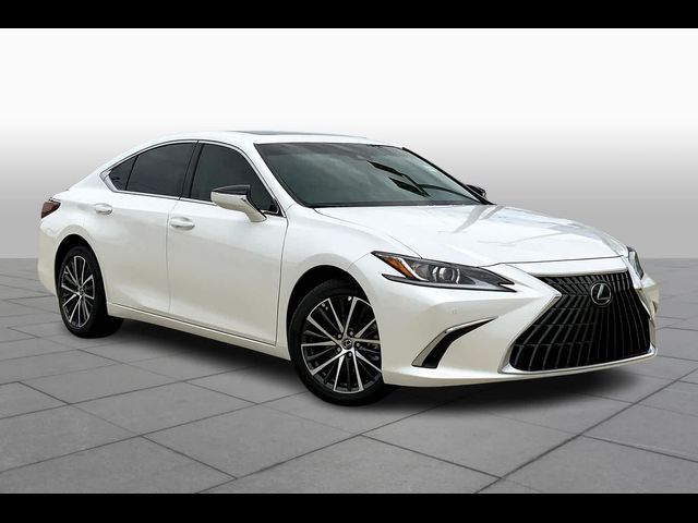 2024 Lexus ES 250