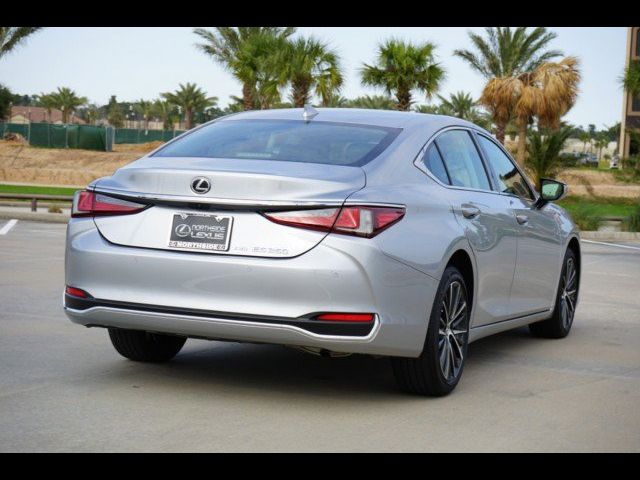 2024 Lexus ES 250