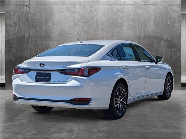 2024 Lexus ES 250