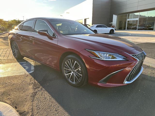 2024 Lexus ES 300h