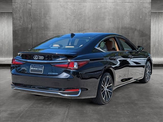 2024 Lexus ES 300h