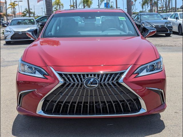 2024 Lexus ES 300h