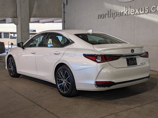 2024 Lexus ES 300h