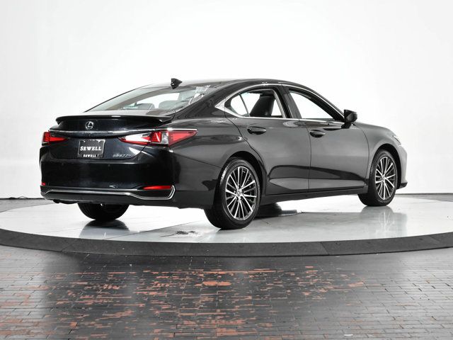 2024 Lexus ES 300h