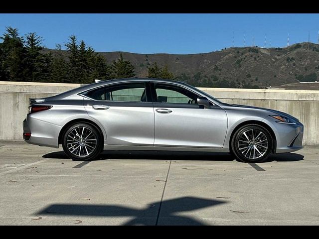 2024 Lexus ES 300h