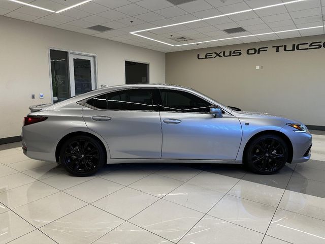 2024 Lexus ES ES 300h F SPORT Design