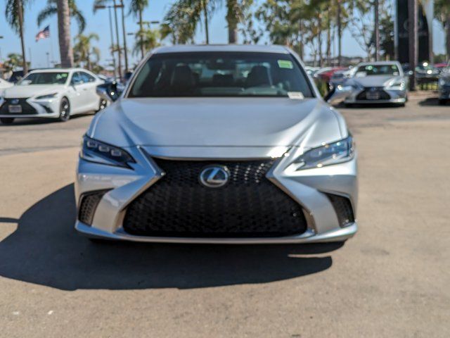 2024 Lexus ES ES 300h F SPORT Handling