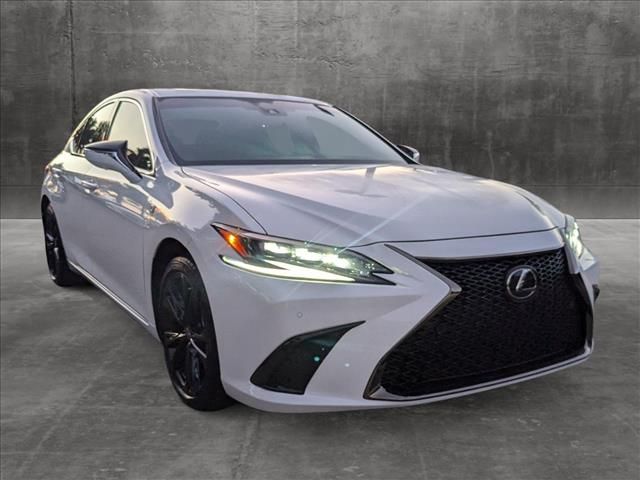 2024 Lexus ES ES 300h F SPORT Handling