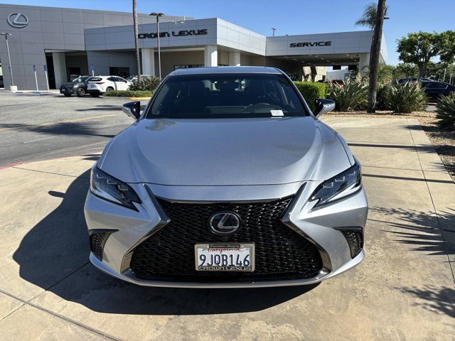 2024 Lexus ES ES 300h F SPORT Handling