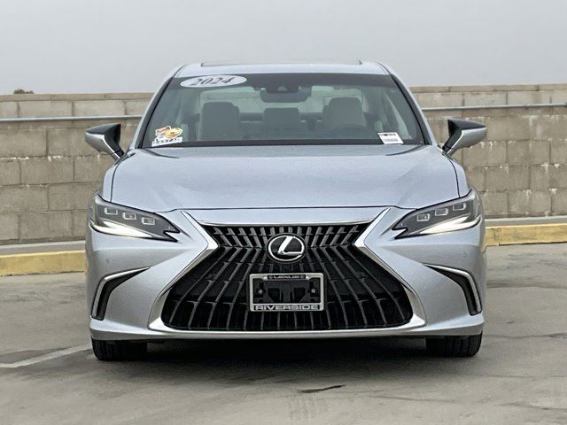 2024 Lexus ES 300h Luxury