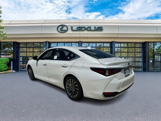 2024 Lexus ES 300h Luxury