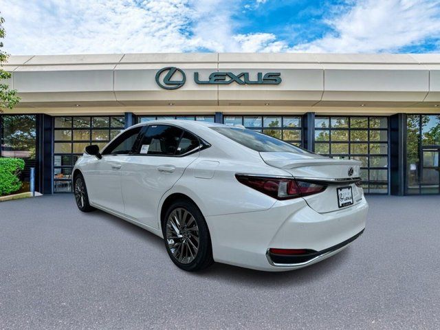 2024 Lexus ES 300h Luxury