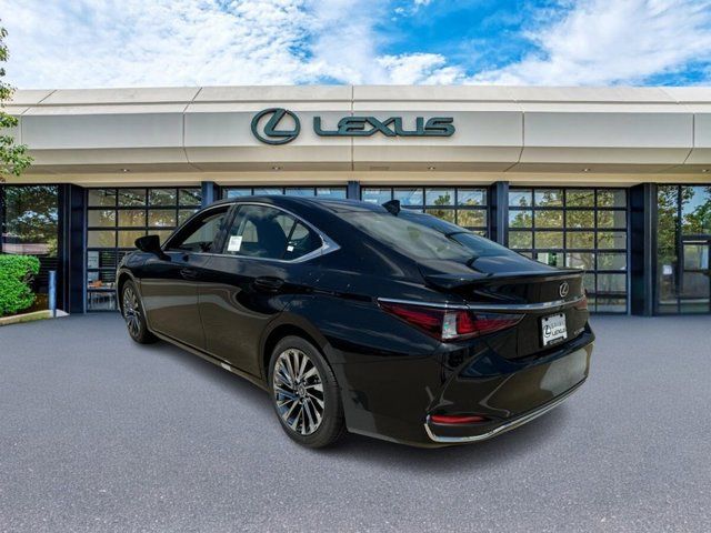 2024 Lexus ES 300h Luxury