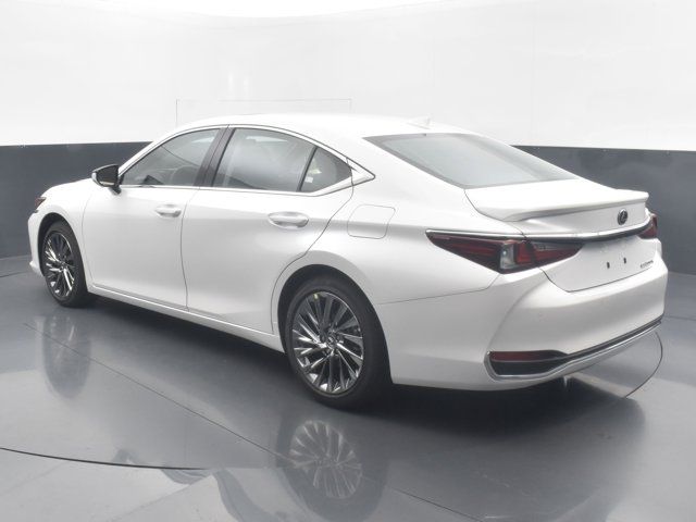 2024 Lexus ES 300h Luxury