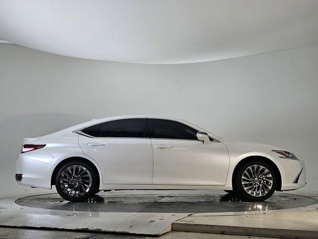 2024 Lexus ES 300h Luxury