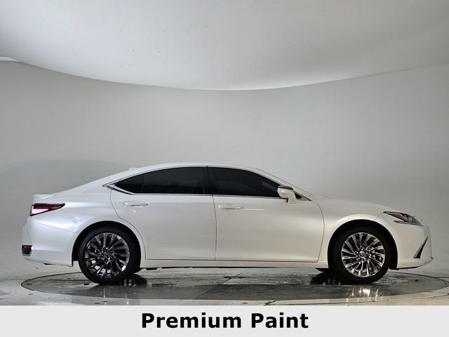 2024 Lexus ES 300h Luxury