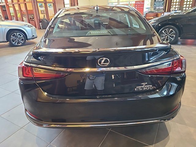 2024 Lexus ES 300h Ultra Luxury