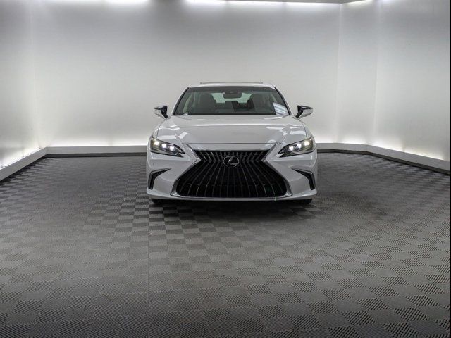 2024 Lexus ES 300h Ultra Luxury