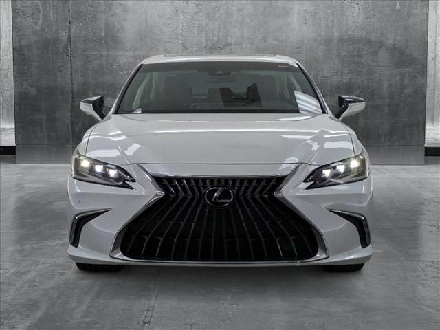 2024 Lexus ES 300h Ultra Luxury