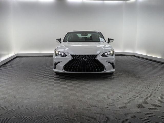 2024 Lexus ES 300h Ultra Luxury