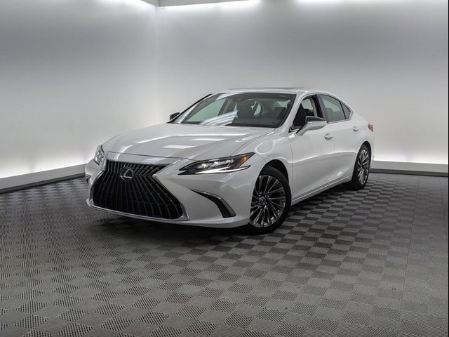 2024 Lexus ES 300h Ultra Luxury