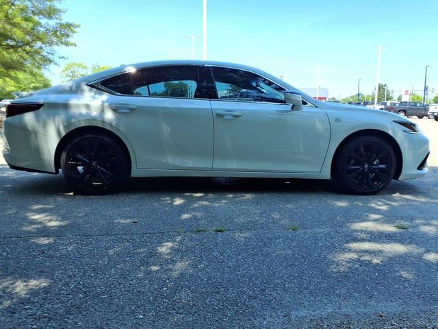 2024 Lexus ES ES 350 F SPORT Handling