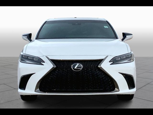 2024 Lexus ES ES 300h F SPORT Handling