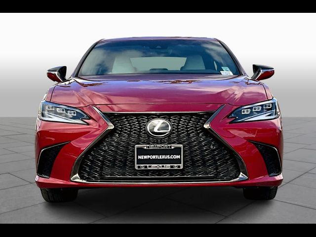 2024 Lexus ES ES 300h F SPORT Handling