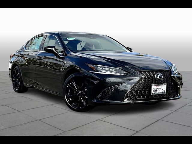 2024 Lexus ES ES 300h F SPORT Handling