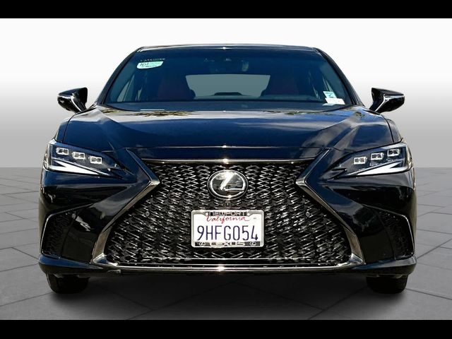 2024 Lexus ES ES 300h F SPORT Handling