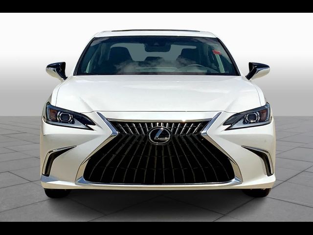 2024 Lexus ES 300h Luxury