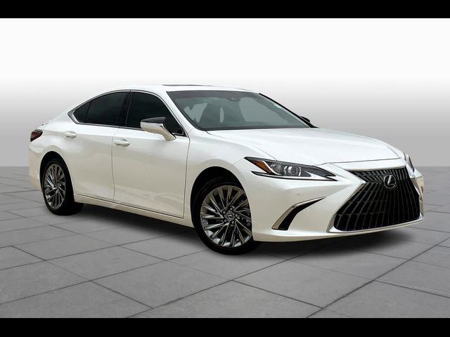 2024 Lexus ES 300h Luxury