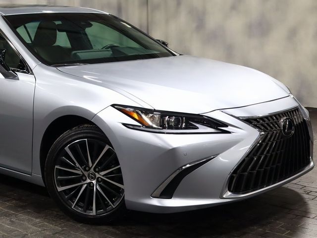 2024 Lexus ES 250