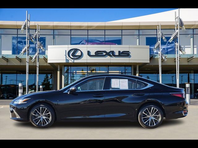 2024 Lexus ES 250