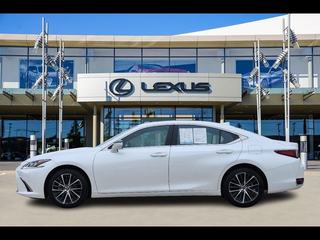 2024 Lexus ES 250