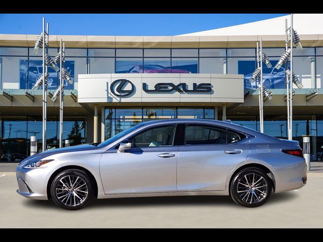 2024 Lexus ES 250