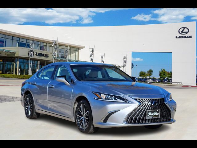 2024 Lexus ES 250