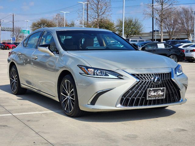 2024 Lexus ES 250