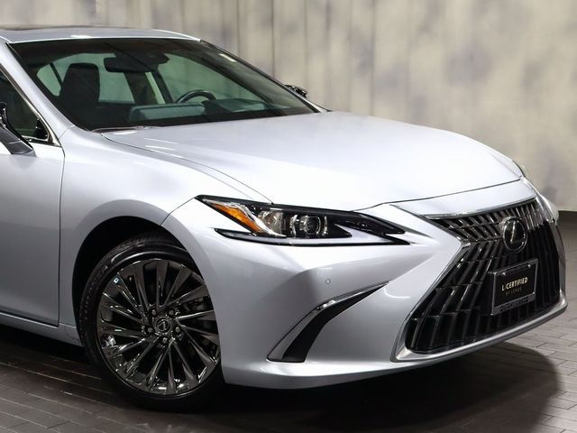 2024 Lexus ES 300h Luxury