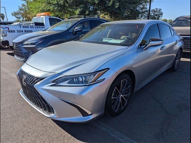 2024 Lexus ES 300h