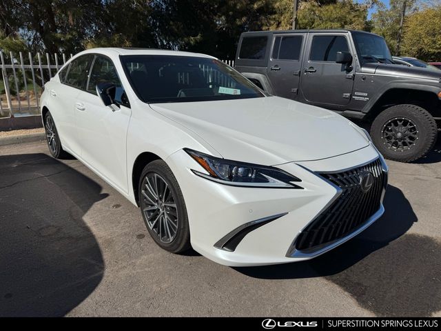 2024 Lexus ES 