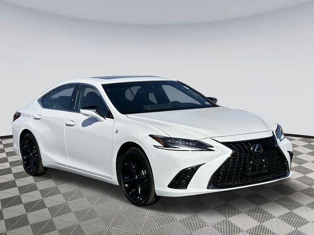 2024 Lexus ES ES 300h F SPORT Handling