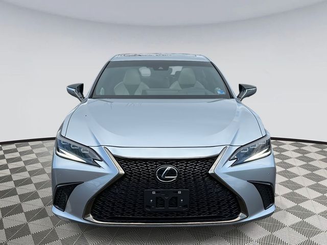 2024 Lexus ES ES 300h F SPORT Handling