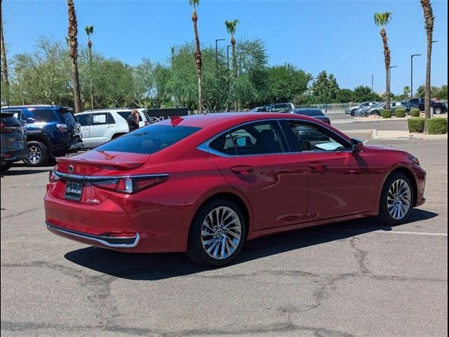 2024 Lexus ES 300h Luxury