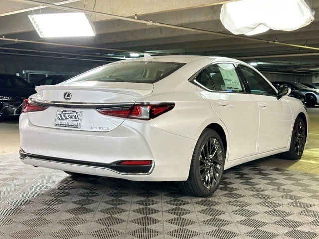 2024 Lexus ES 300h Luxury